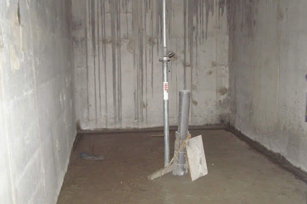 Гидроизоляция изнутри монолитных стен и пола подвального помещения